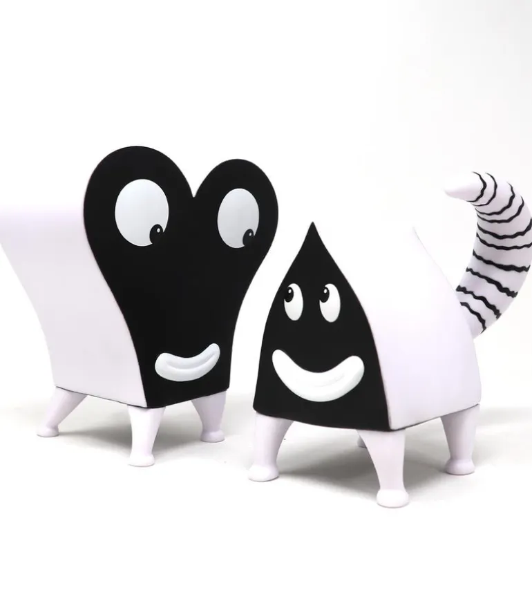 Pupshaw & Pushpaw - Black & white edition