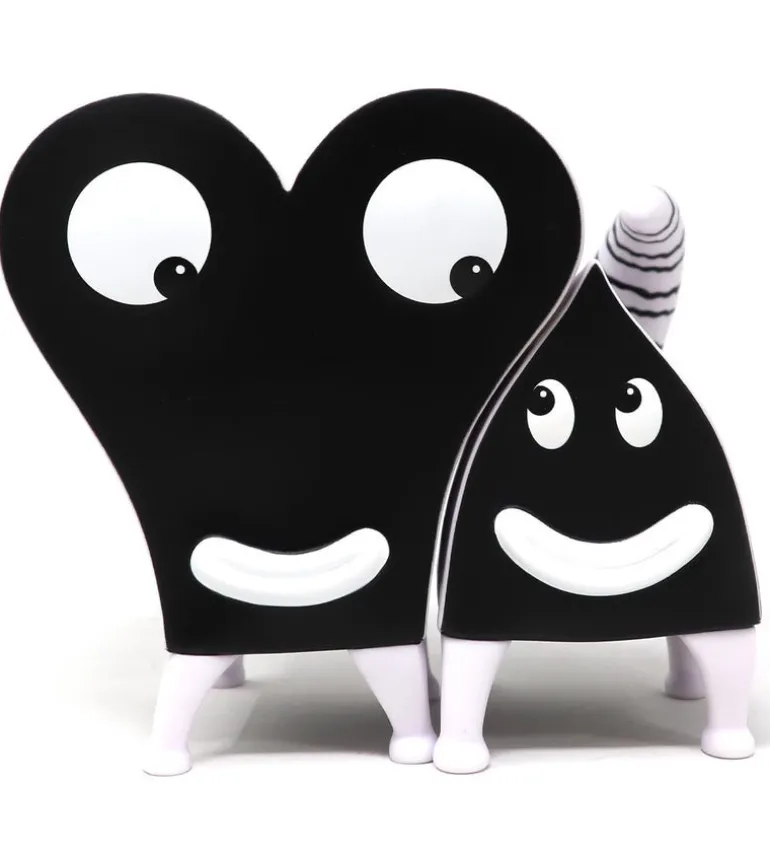 Pupshaw & Pushpaw - Black & white edition